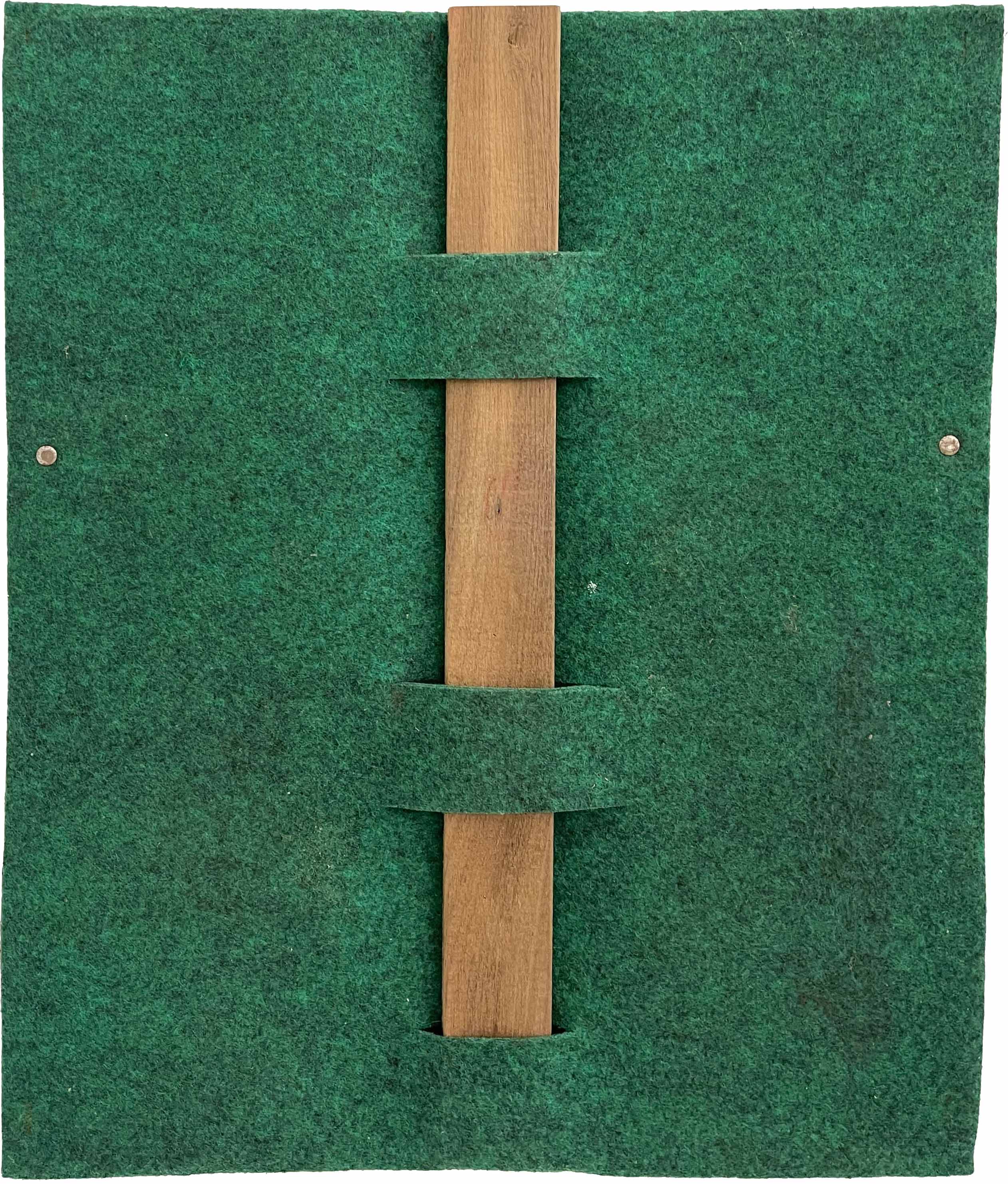 10. Almandrade, Sem títilo, 1983, Carpete e madeira, 50 x 40 cm