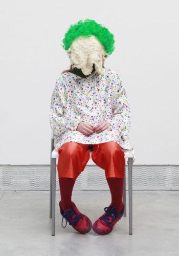 Soren Dahlgaard
Peruca verde, 2013
Venice Biennale Foundation
Fotografia em metacrilato
70 x 50 cm